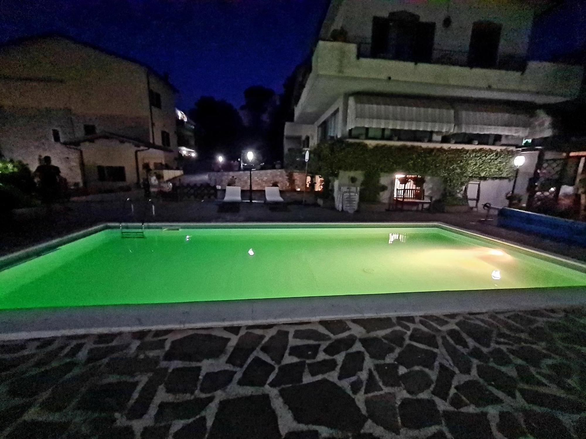 Lucky Garden Bed and Breakfast Bevagna Exterior foto